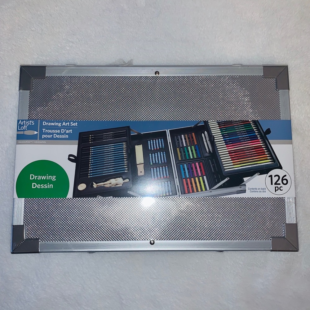 NEW Artist’s Loft 126 Pc Drawing Set